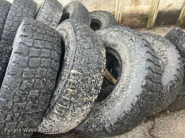 image for item NK9251 Approximately 15 14.00 R24 M+S tires