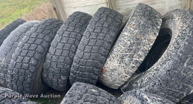 image for item NK9252 Approximately 15 14.00 R24 M+S tires