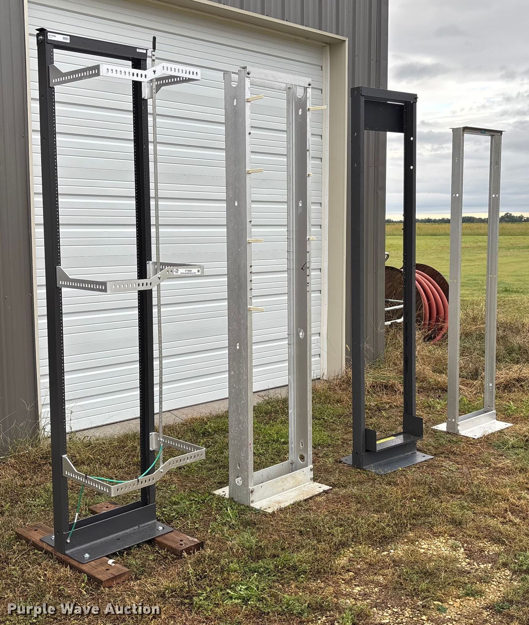 (4) server racks in Lyons, KS | Item ET4629 for sale | Purple Wave