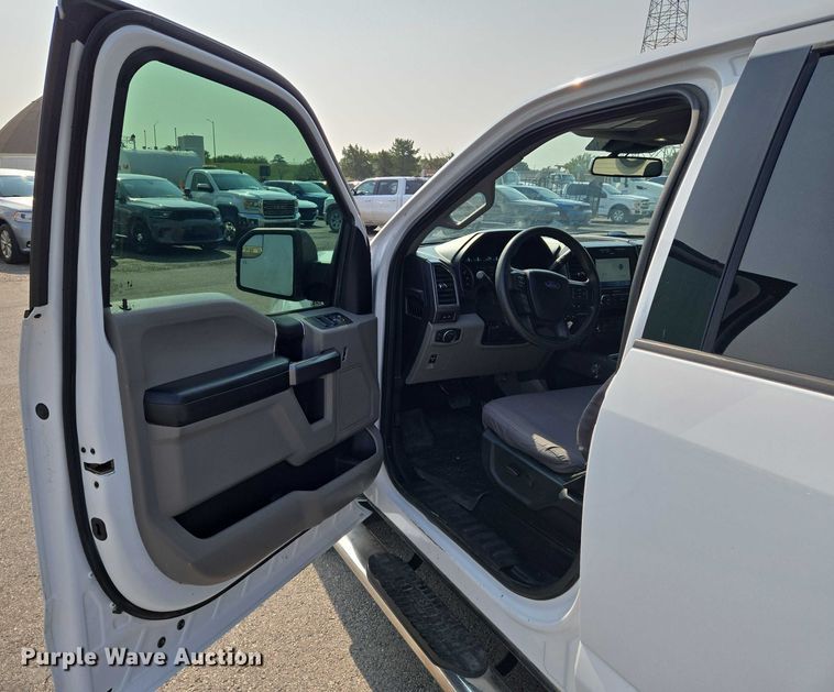 image for item DU6801 2020 Ford F150 XLT SuperCrew pickup truck