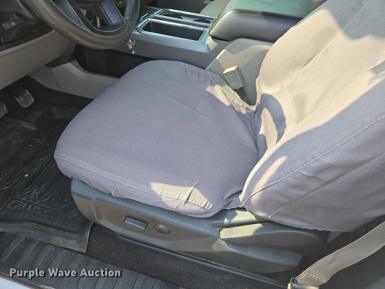 image for item DU6801 2020 Ford F150 XLT SuperCrew pickup truck