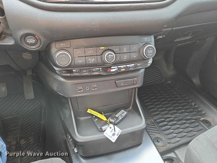 image for item DU6805 2022 Dodge Durango SSV SUV