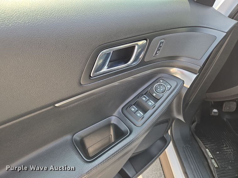 image for item DU6807 2018 Ford Explorer Police Interceptor SUV