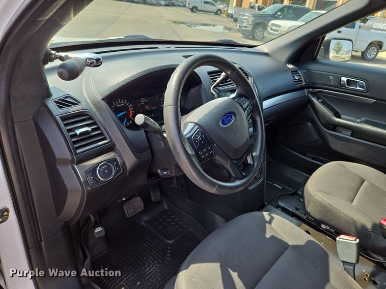 image for item DU6807 2018 Ford Explorer Police Interceptor SUV