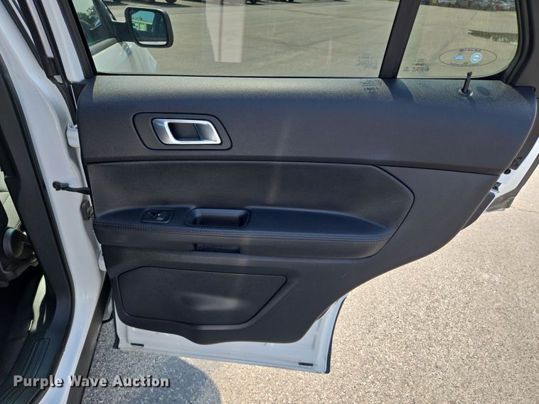 image for item DU6807 2018 Ford Explorer Police Interceptor SUV