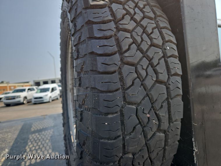 image for item DU6808 2020 Ford F350 Super Duty XL Crew Cab dump flatbed pickup truck