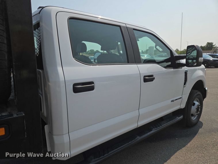 image for item DU6808 2020 Ford F350 Super Duty XL Crew Cab dump flatbed pickup truck