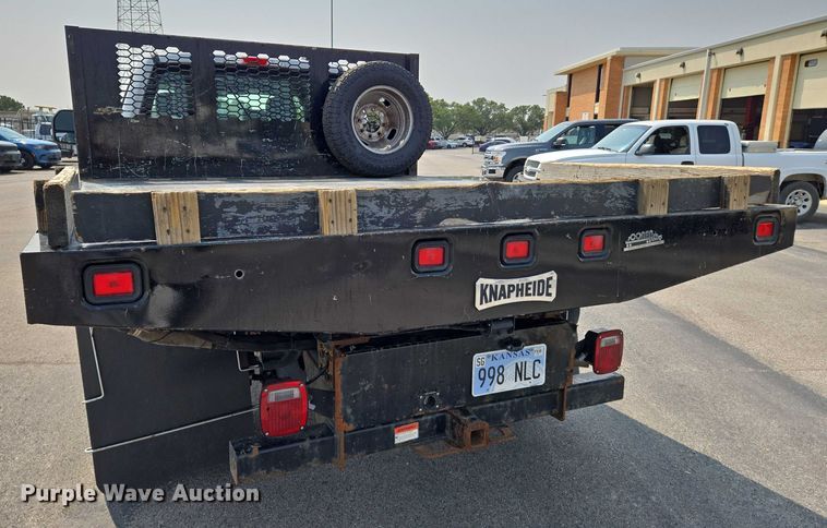 image for item DU6808 2020 Ford F350 Super Duty XL Crew Cab dump flatbed pickup truck