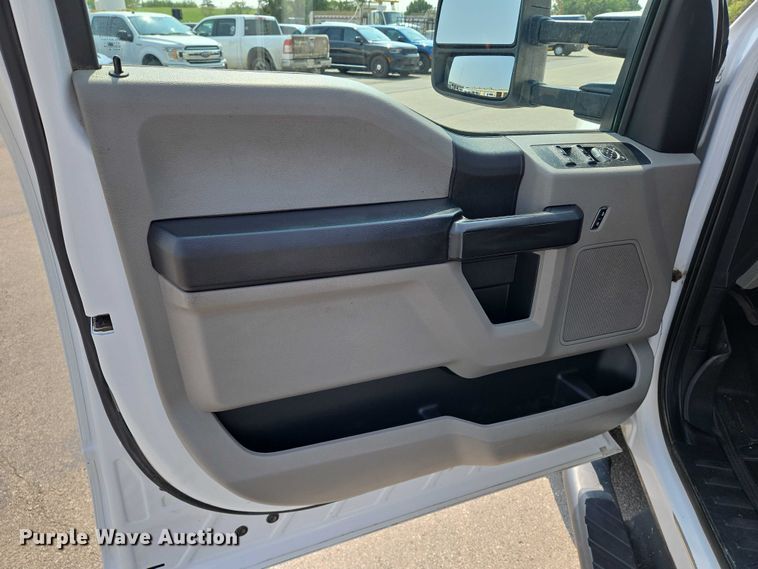 image for item DU6808 2020 Ford F350 Super Duty XL Crew Cab dump flatbed pickup truck