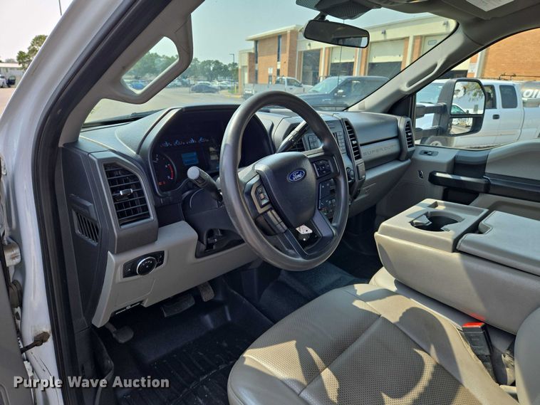 image for item DU6808 2020 Ford F350 Super Duty XL Crew Cab dump flatbed pickup truck