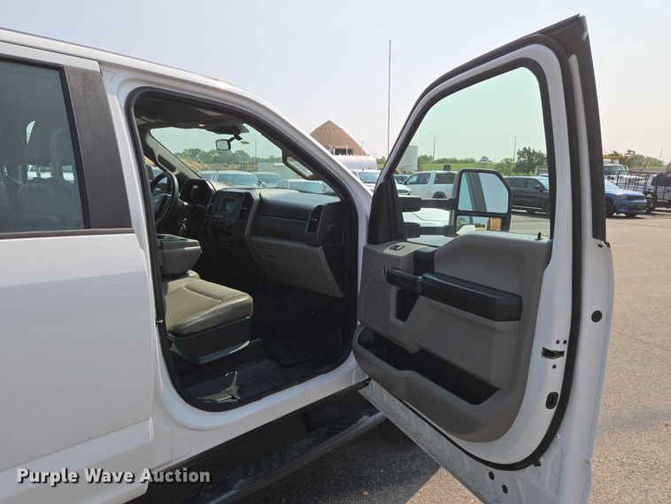 image for item DU6808 2020 Ford F350 Super Duty XL Crew Cab dump flatbed pickup truck