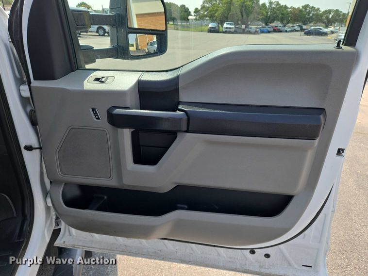 image for item DU6808 2020 Ford F350 Super Duty XL Crew Cab dump flatbed pickup truck