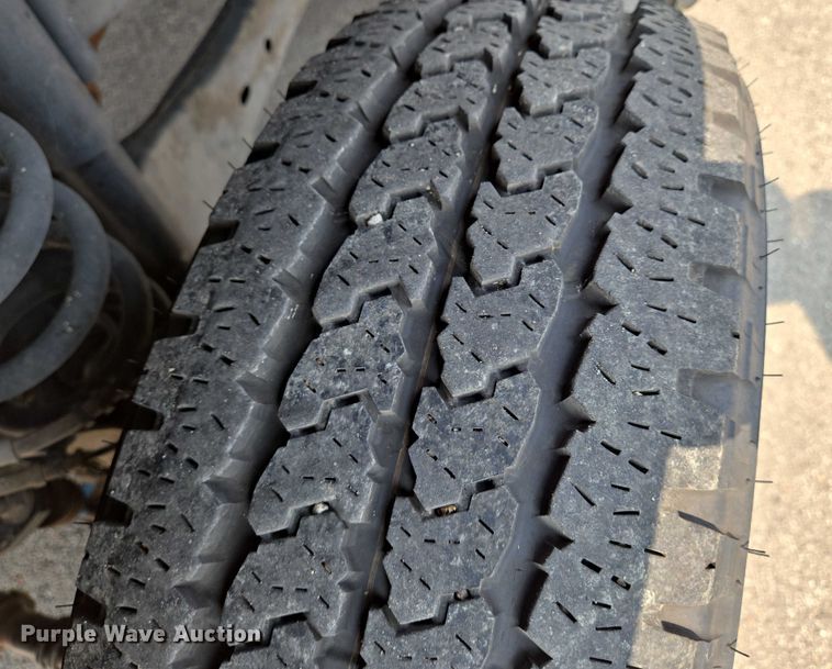 image for item DU6808 2020 Ford F350 Super Duty XL Crew Cab dump flatbed pickup truck