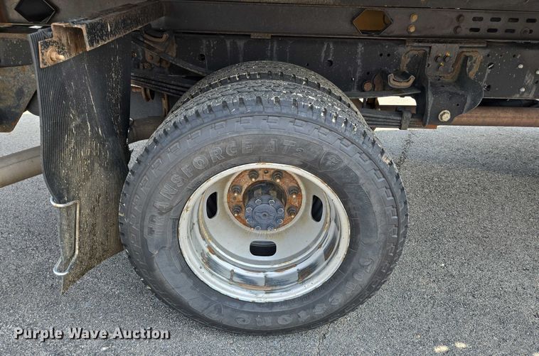 image for item DU6808 2020 Ford F350 Super Duty XL Crew Cab dump flatbed pickup truck