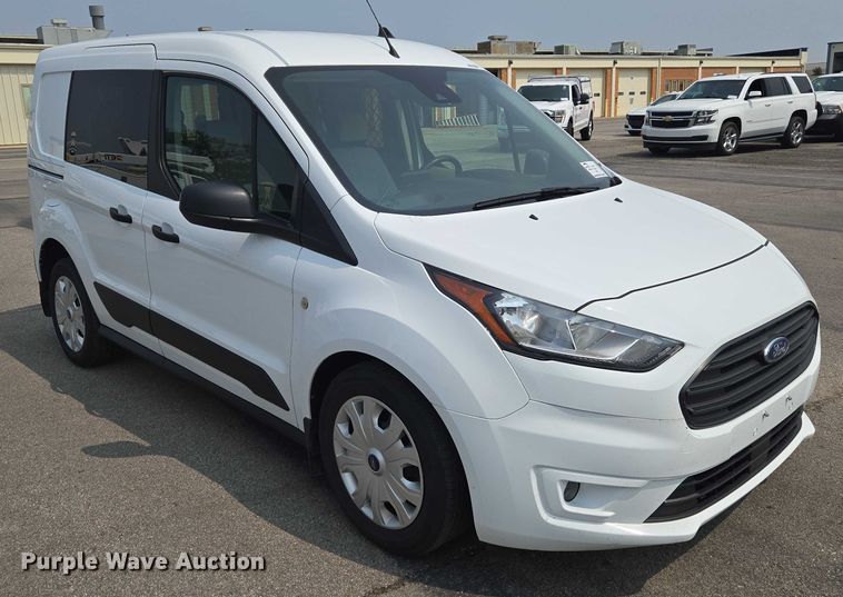 image for item DU6809 2022 Ford Transit Connect XLT van