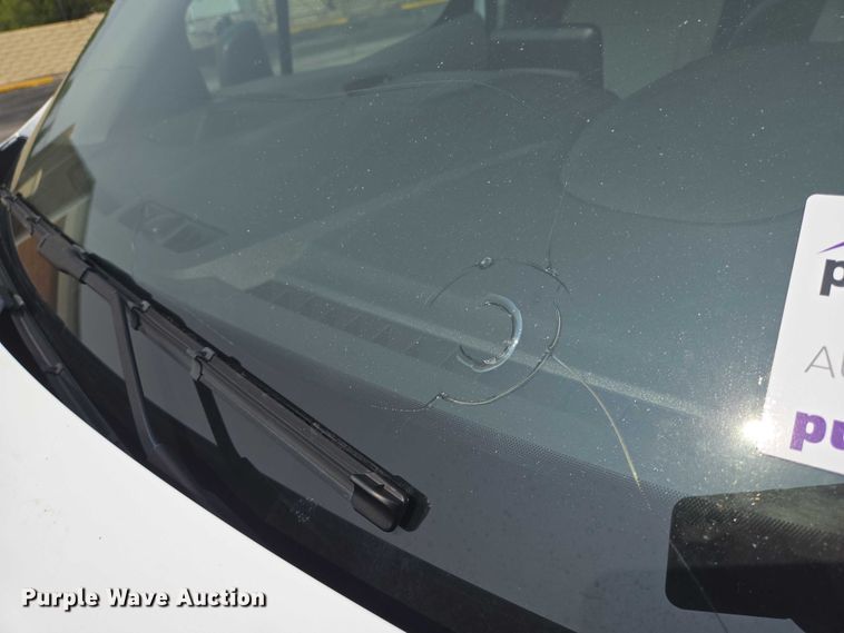 image for item DU6809 2022 Ford Transit Connect XLT van