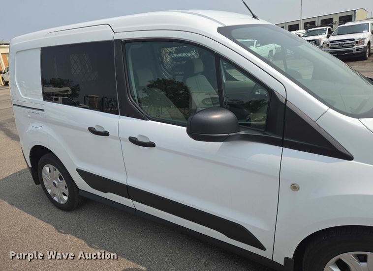 image for item DU6809 2022 Ford Transit Connect XLT van