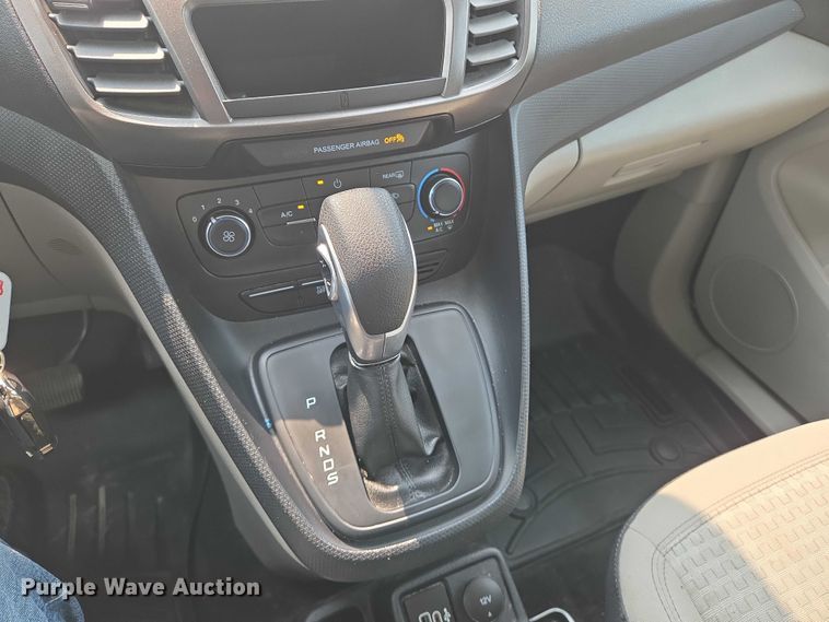 image for item DU6809 2022 Ford Transit Connect XLT van