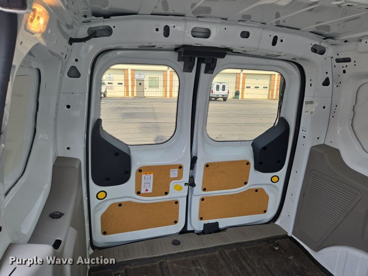 image for item DU6809 2022 Ford Transit Connect XLT van