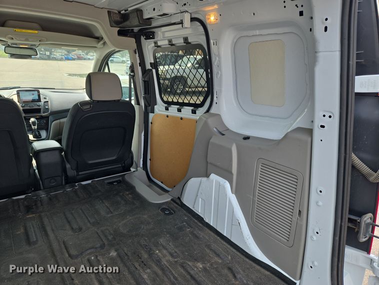 image for item DU6809 2022 Ford Transit Connect XLT van