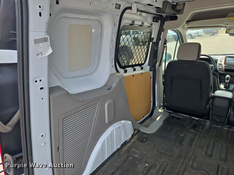 image for item DU6809 2022 Ford Transit Connect XLT van