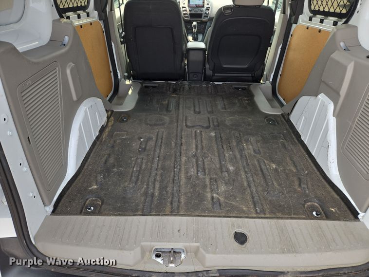 image for item DU6809 2022 Ford Transit Connect XLT van