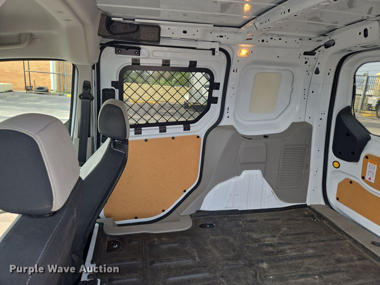 image for item DU6809 2022 Ford Transit Connect XLT van