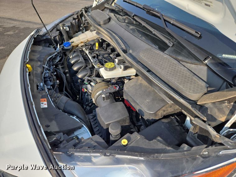 image for item DU6809 2022 Ford Transit Connect XLT van