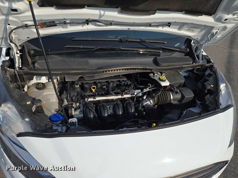 image for item DU6809 2022 Ford Transit Connect XLT van