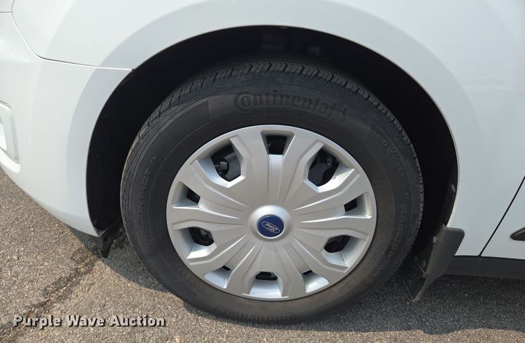 image for item DU6809 2022 Ford Transit Connect XLT van