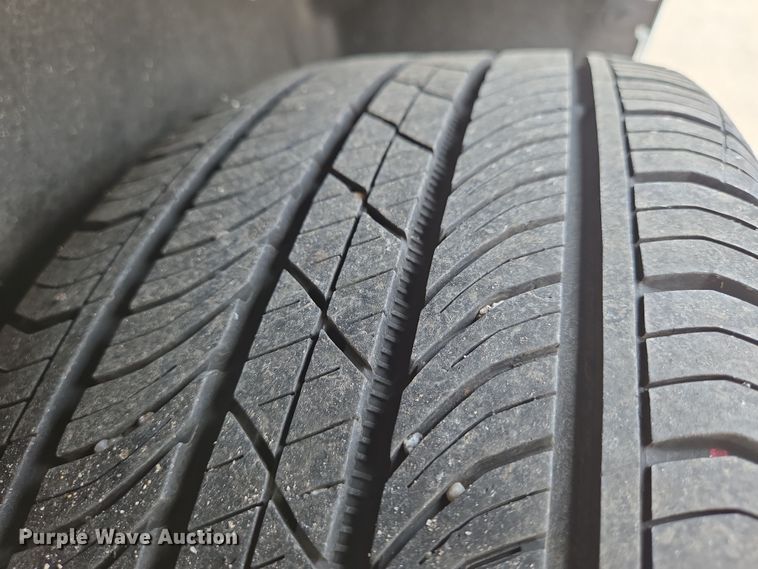 image for item DU6809 2022 Ford Transit Connect XLT van