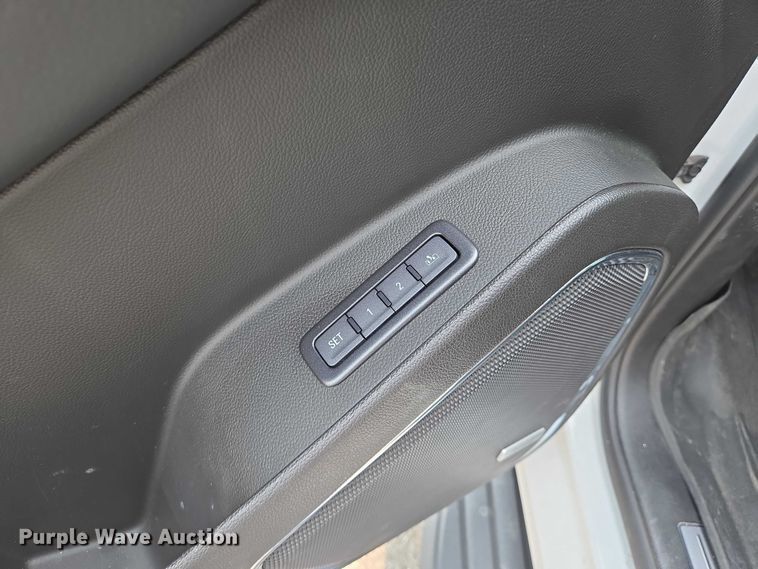 image for item DU6810 2018 Chevrolet Tahoe LT SUV