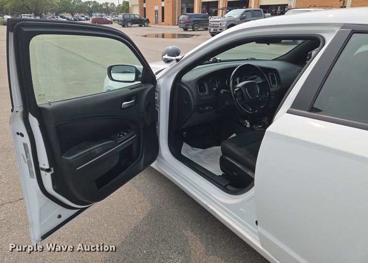 image for item DU6811 2020 Dodge Charger Police 