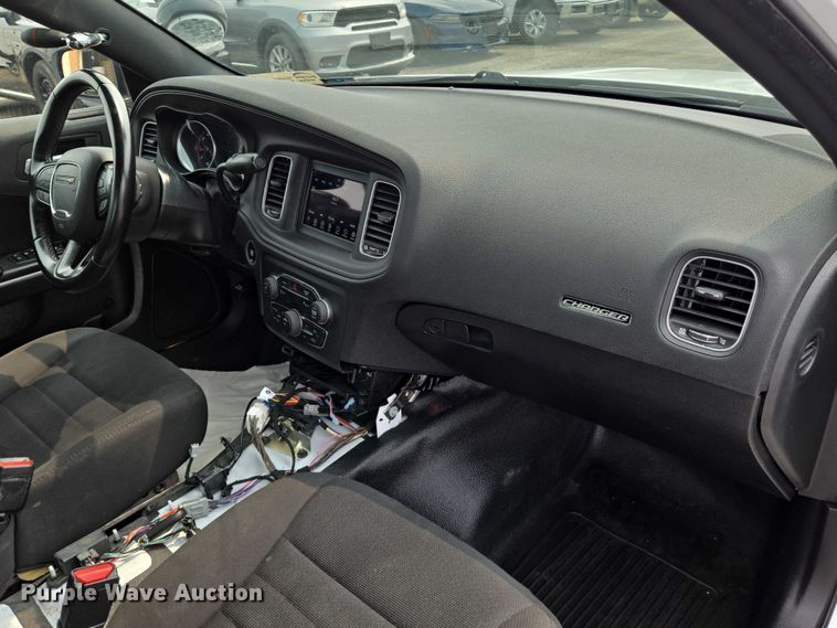 image for item DU6811 2020 Dodge Charger Police 