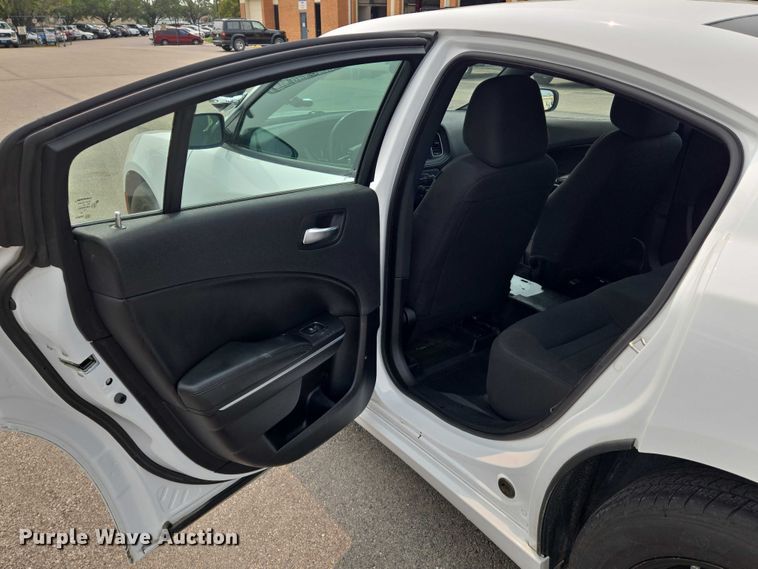 image for item DU6811 2020 Dodge Charger Police 