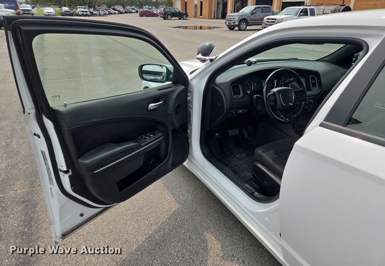 image for item DU6812 2020 Dodge Charger Police 