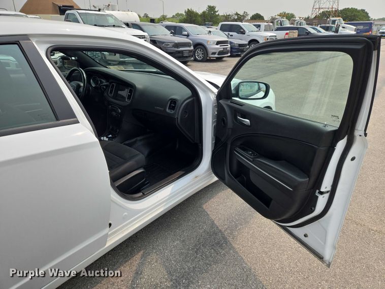 image for item DU6812 2020 Dodge Charger Police 