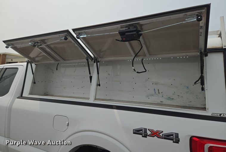 image for item DU6813 2021 Ford F150 SuperCab pickup truck