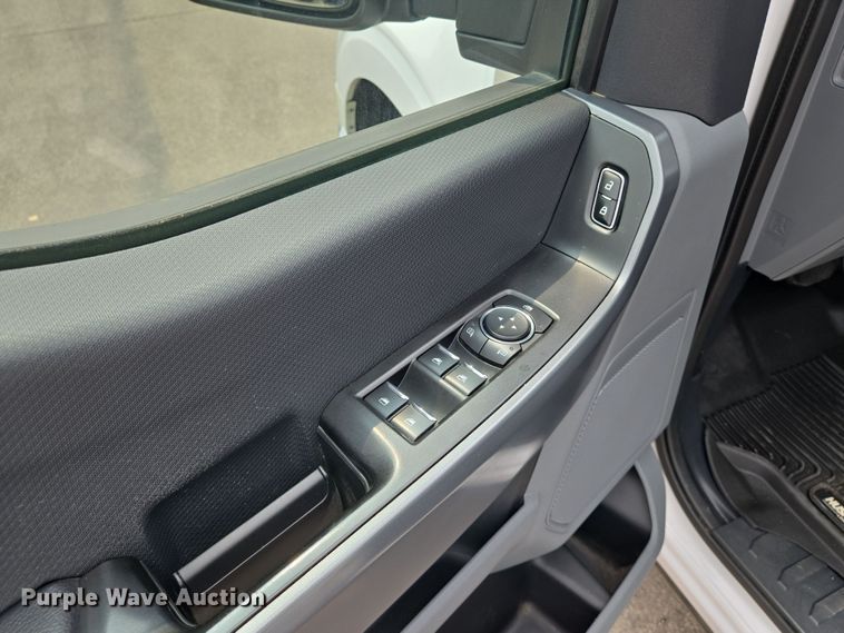 image for item DU6813 2021 Ford F150 SuperCab pickup truck