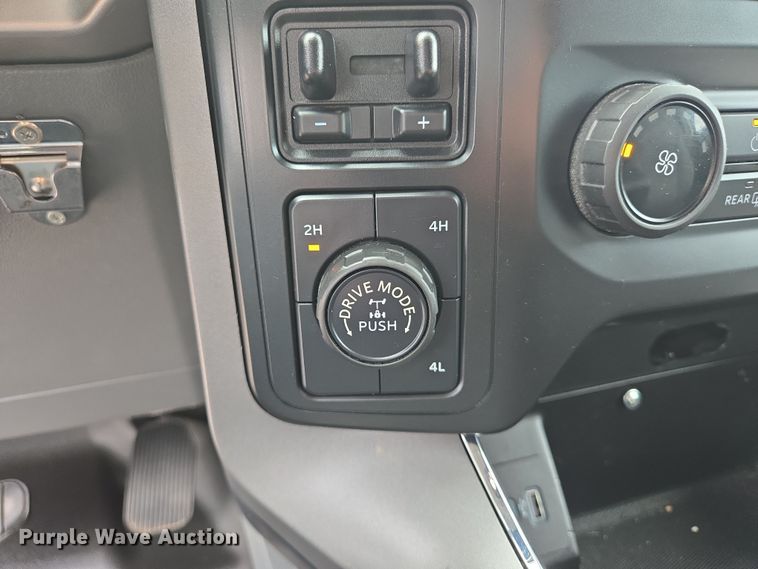 image for item DU6813 2021 Ford F150 SuperCab pickup truck