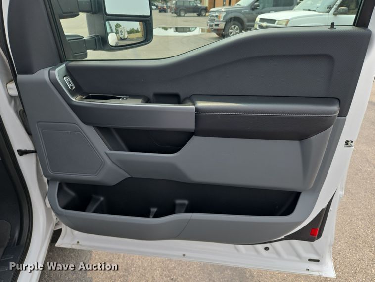 image for item DU6813 2021 Ford F150 SuperCab pickup truck