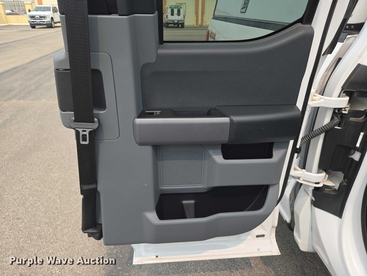 image for item DU6813 2021 Ford F150 SuperCab pickup truck