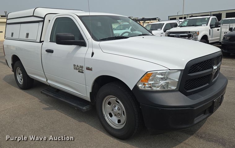 image for item DU6814 2019 RAM 1500 pickup truck
