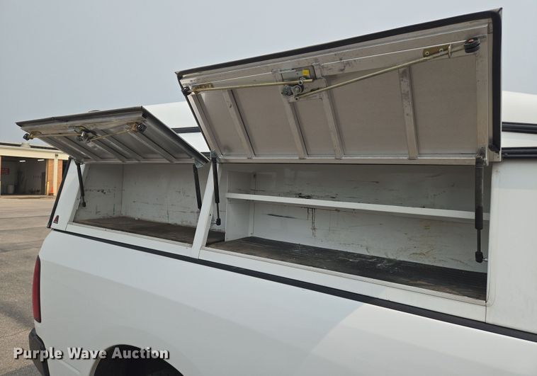 image for item DU6814 2019 RAM 1500 pickup truck