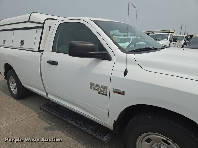 image for item DU6814 2019 RAM 1500 pickup truck