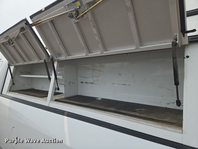 image for item DU6814 2019 RAM 1500 pickup truck