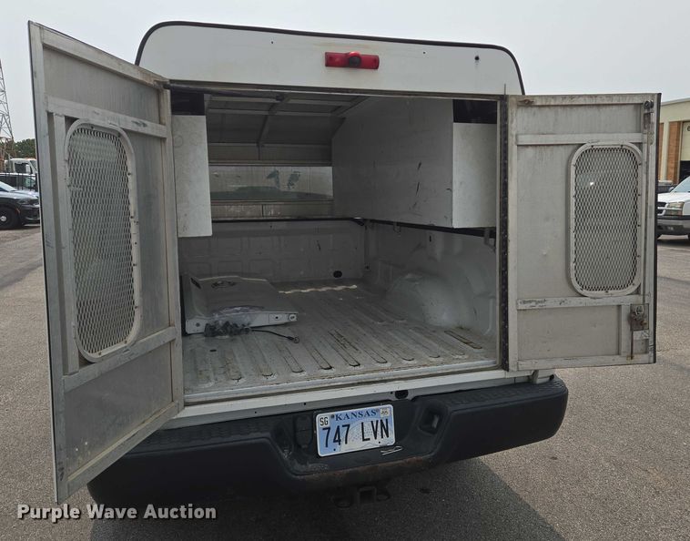 image for item DU6814 2019 RAM 1500 pickup truck