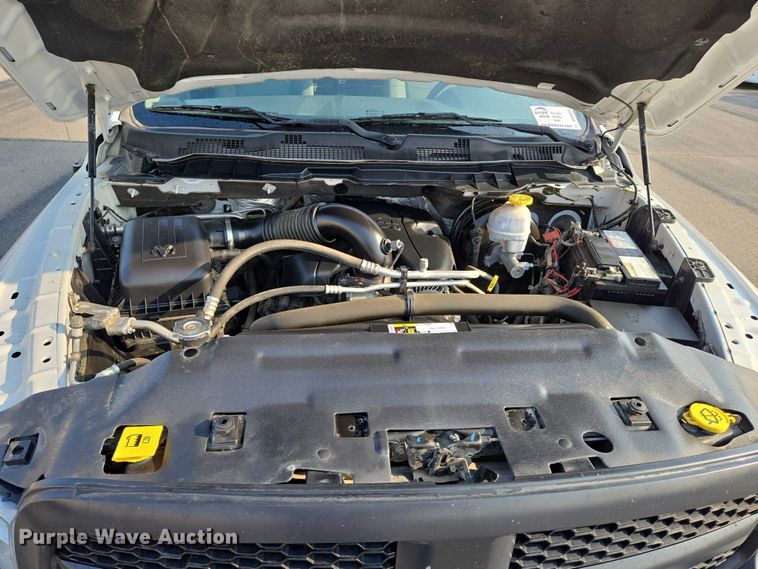 image for item DU6814 2019 RAM 1500 pickup truck