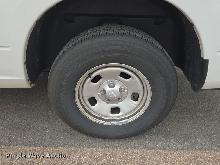 image for item DU6814 2019 RAM 1500 pickup truck