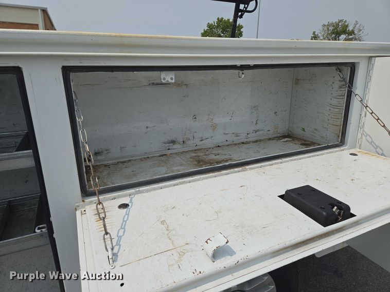 image for item DU6815 2019 Ford F250 Super Duty utility bed pickup truck